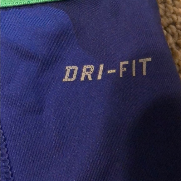 Nike Pros - Picture 6 of 6